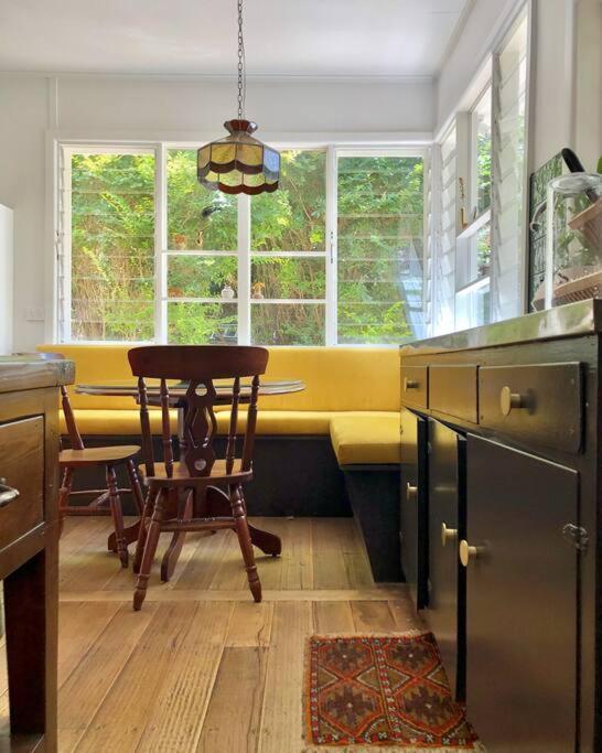Harrys House Warburton - Peaceful Riverside Cottage In The Perfect Location ภายนอก รูปภาพ