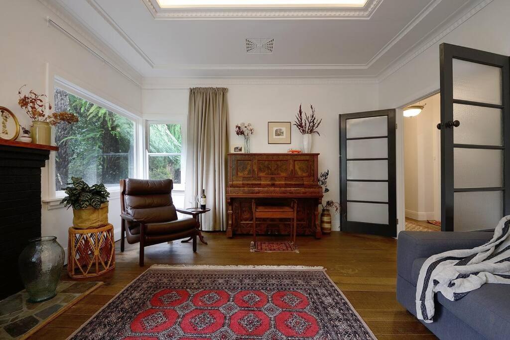 Harrys House Warburton - Peaceful Riverside Cottage In The Perfect Location ภายนอก รูปภาพ