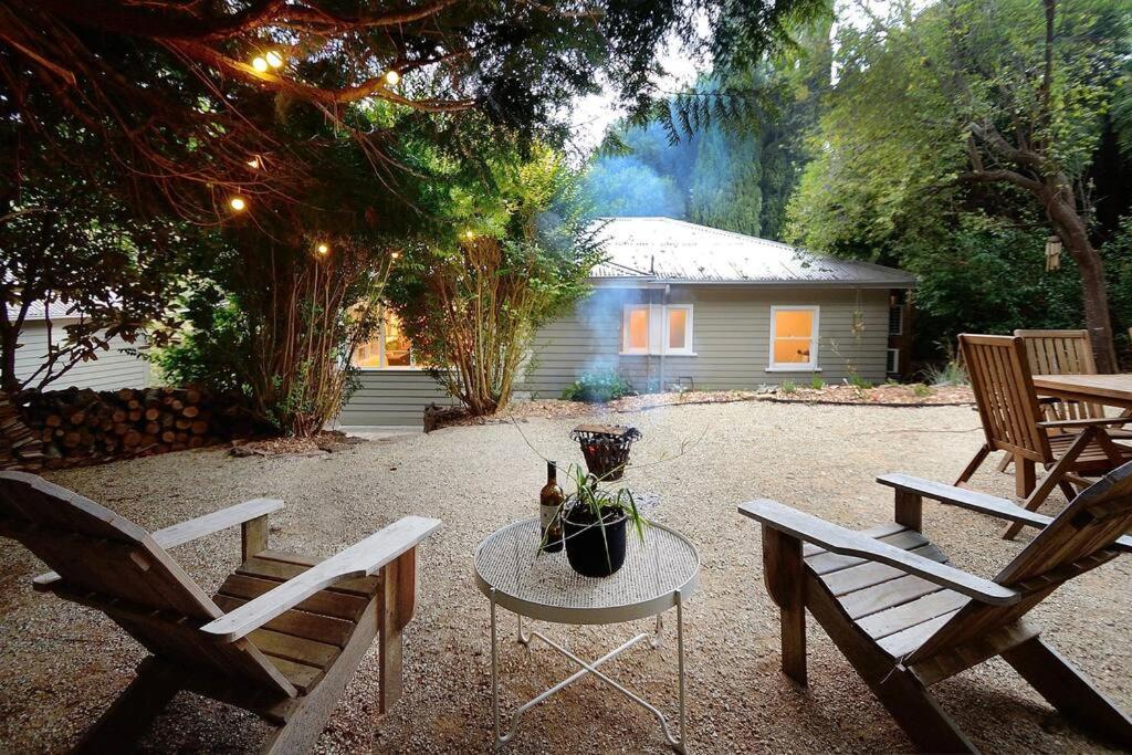 Harrys House Warburton - Peaceful Riverside Cottage In The Perfect Location ภายนอก รูปภาพ