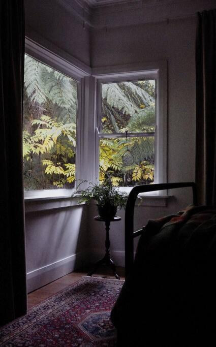 Harrys House Warburton - Peaceful Riverside Cottage In The Perfect Location ภายนอก รูปภาพ